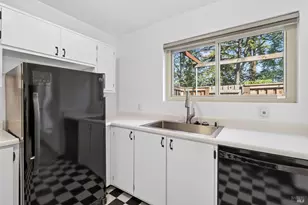 1713 Las Pravadas Ct, Santa Rosa, CA 95409 - Photo 5
