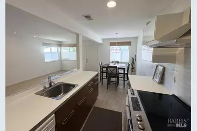70 Los Padres Circle, Novato, CA 94947 - Photo 7
