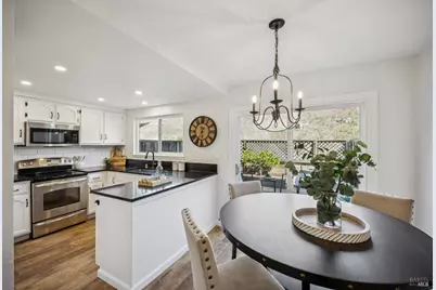 2033 Hawthorne Terrace, Novato, CA 94945 - Photo 11