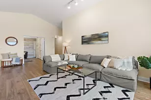 114 Clearview Dr, Vallejo, CA 94591 - Photo 7