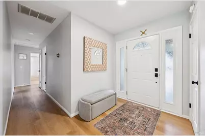 24 Lawrence Drive, Novato, CA 94945 - Photo 3