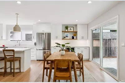 24 Lawrence Drive, Novato, CA 94945 - Photo 9