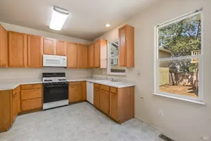 1212 Hidden Creek Pl, Santa Rosa, CA 95409 - Photo 5