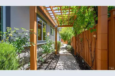 21 Eye Street, San Rafael, CA 94901 - Photo 71