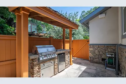21 Eye Street, San Rafael, CA 94901 - Photo 69