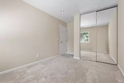 303 Algiers Court, Santa Rosa, CA 95409 - Photo 17