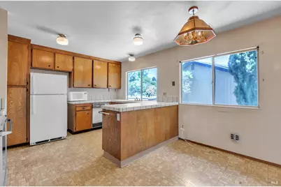 7126 Carillon Court, Rohnert Park, CA 94928 - Photo 7