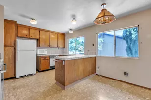 7126 Carillon Ct, Rohnert Park, CA 94928 - Photo 7