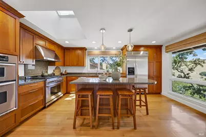 32 Longwood Drive, San Rafael, CA 94901 - Photo 13