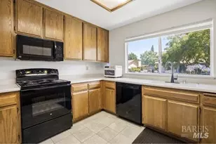 660 Capps Ln, Ukiah, CA 95482 - Photo 5