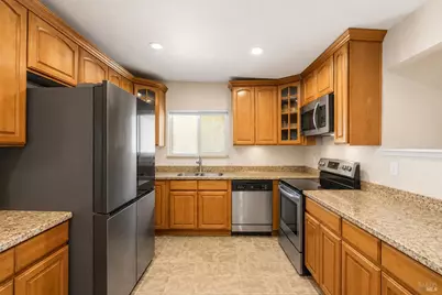 318 Havasu Drive, Vacaville, CA 95687 - Photo 5