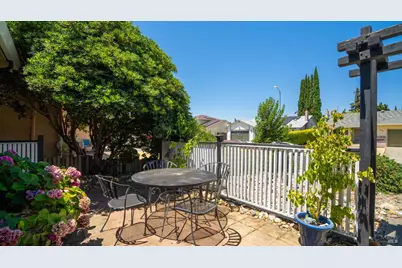 713 Dogwood Circle, Fairfield, CA 94533 - Photo 5
