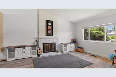 713 Dogwood Circle, Fairfield, CA 94533 - Photo 9