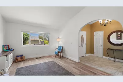713 Dogwood Circle, Fairfield, CA 94533 - Photo 11