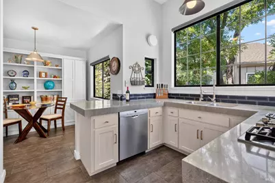 18120 Vassar Court, Sonoma, CA 95476 - Photo 21