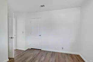 437 Valencia Ln, Vacaville, CA 95688 - Photo 35