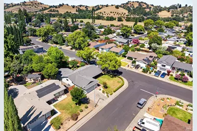 437 Valencia Lane, Vacaville, CA 95688 - Photo 47
