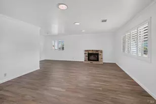 437 Valencia Ln, Vacaville, CA 95688 - Photo 11