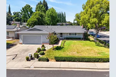 437 Valencia Lane, Vacaville, CA 95688 - Photo 1