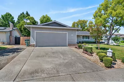 437 Valencia Lane, Vacaville, CA 95688 - Photo 3