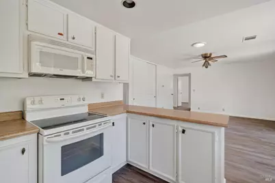 437 Valencia Lane, Vacaville, CA 95688 - Photo 17