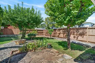 437 Valencia Ln, Vacaville, CA 95688 - Photo 41