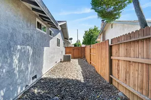 437 Valencia Ln, Vacaville, CA 95688 - Photo 43