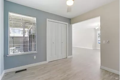 8 Lakeview Court, Novato, CA 94947 - Photo 13