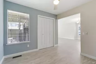 8 Lakeview Ct, Novato, CA 94947 - Photo 13