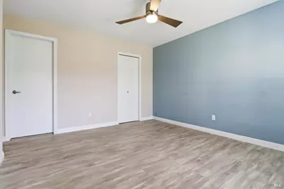 8 Lakeview Court, Novato, CA 94947 - Photo 17