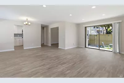8 Lakeview Court, Novato, CA 94947 - Photo 5