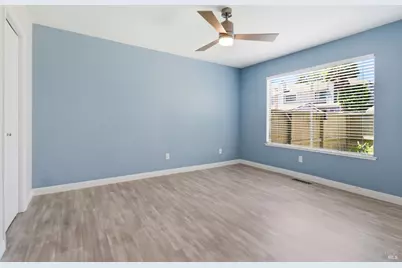 8 Lakeview Court, Novato, CA 94947 - Photo 15