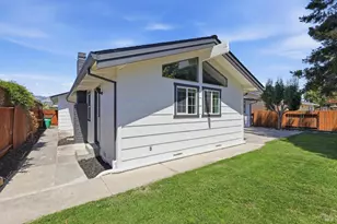 440 Eastwood Dr, Petaluma, CA 94954 - Photo 37