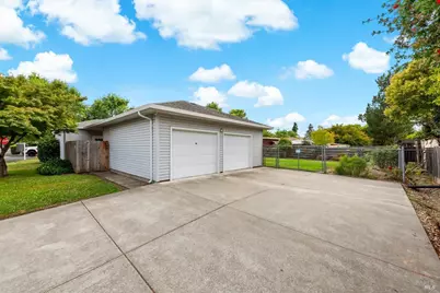1700 Sierra Avenue, Napa, CA 94558 - Photo 29