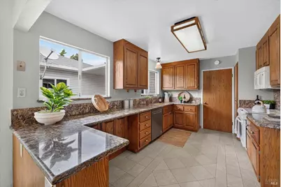 1700 Sierra Avenue, Napa, CA 94558 - Photo 3