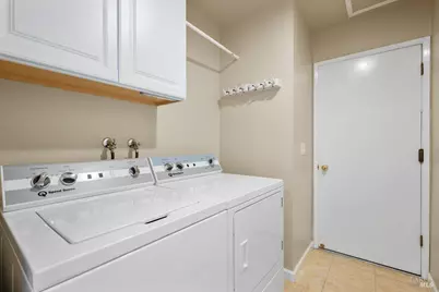 6440 Meadow Creek Lane, Santa Rosa, CA 95409 - Photo 27