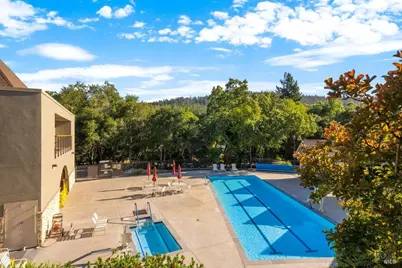 6440 Meadow Creek Lane, Santa Rosa, CA 95409 - Photo 37