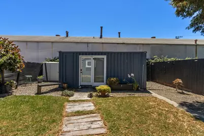10017 Pippin Street, Oakland, CA 94603 - Photo 15
