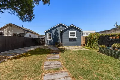 10017 Pippin Street, Oakland, CA 94603 - Photo 19