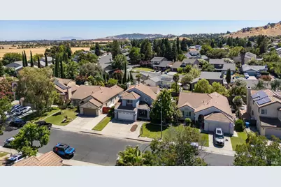 624 Roscommon Place, Vacaville, CA 95688 - Photo 57