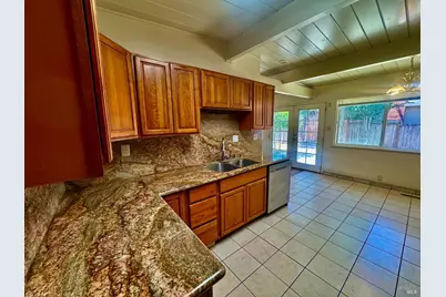 701 Corlano Avenue, Santa Rosa, CA 95404 - Photo 7