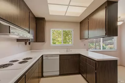 3565 Meadowbrook Drive, Napa, CA 94558 - Photo 11