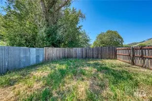 6219 Roland Dr, Lucerne, CA 95458 - Photo 19