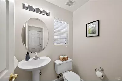 466 E E Street, Benicia, CA 94510 - Photo 7