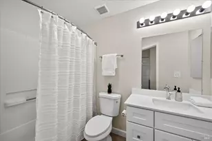 466 E E St, Benicia, CA 94510 - Photo 31