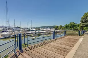 466 E E St, Benicia, CA 94510 - Photo 41