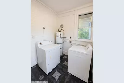 3865 M L King Jr Way, Oakland, CA 94609 - Photo 43
