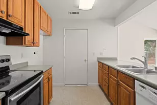 1110 Waxwing Dr, Suisun City, CA 94585 - Photo 11