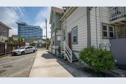 3229 Elm Street, Oakland, CA 94609 - Photo 17