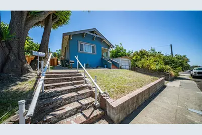 207 Alabama Street, Vallejo, CA 94590 - Photo 1